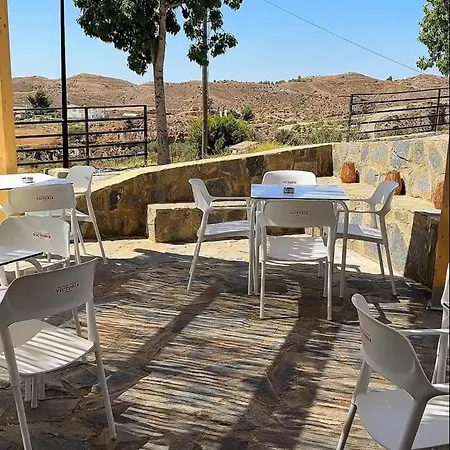 Hostal Taberno 塔韦尔诺